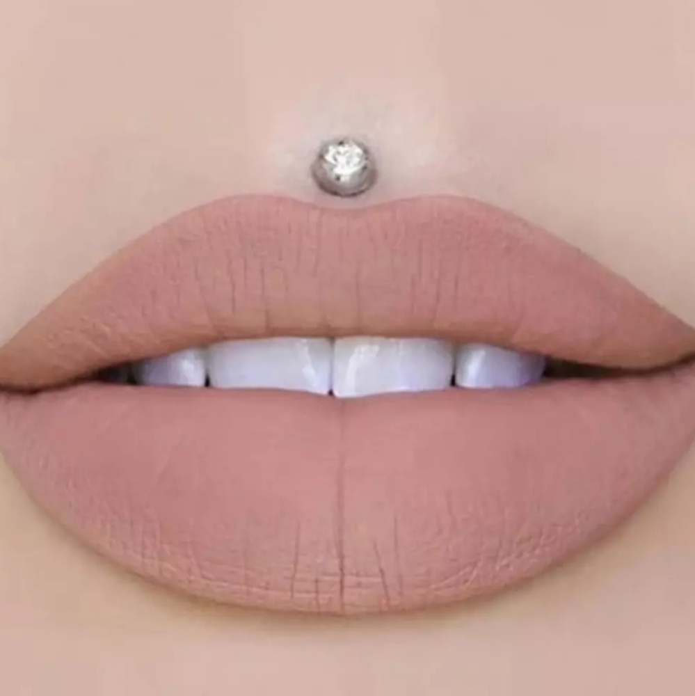 NWT Jeffree Star Velour Liquid Lipstick - Mannequin